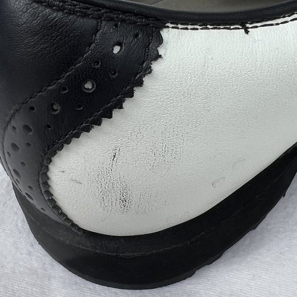 Mizuno men's spikeless golf lace up golf shoes 9527 Size 8.5 Wide EUC - Picture 9 of 10